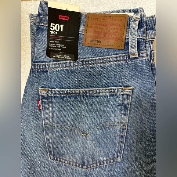 NWT Levis 501 Button A Mid Rise women Jean - Picture 9 of 12